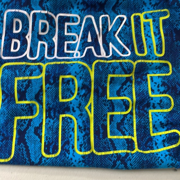 Zumba Wear tank top Size Large - Picture 13 of 15